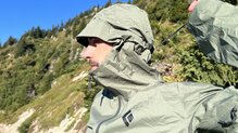 Black Diamond Stormline Stretch Rain Shell Jacket: Material impermeable y resistente al viento