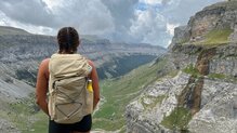 Paisaje con la Mochila Hagl�fs L.I.M 25 