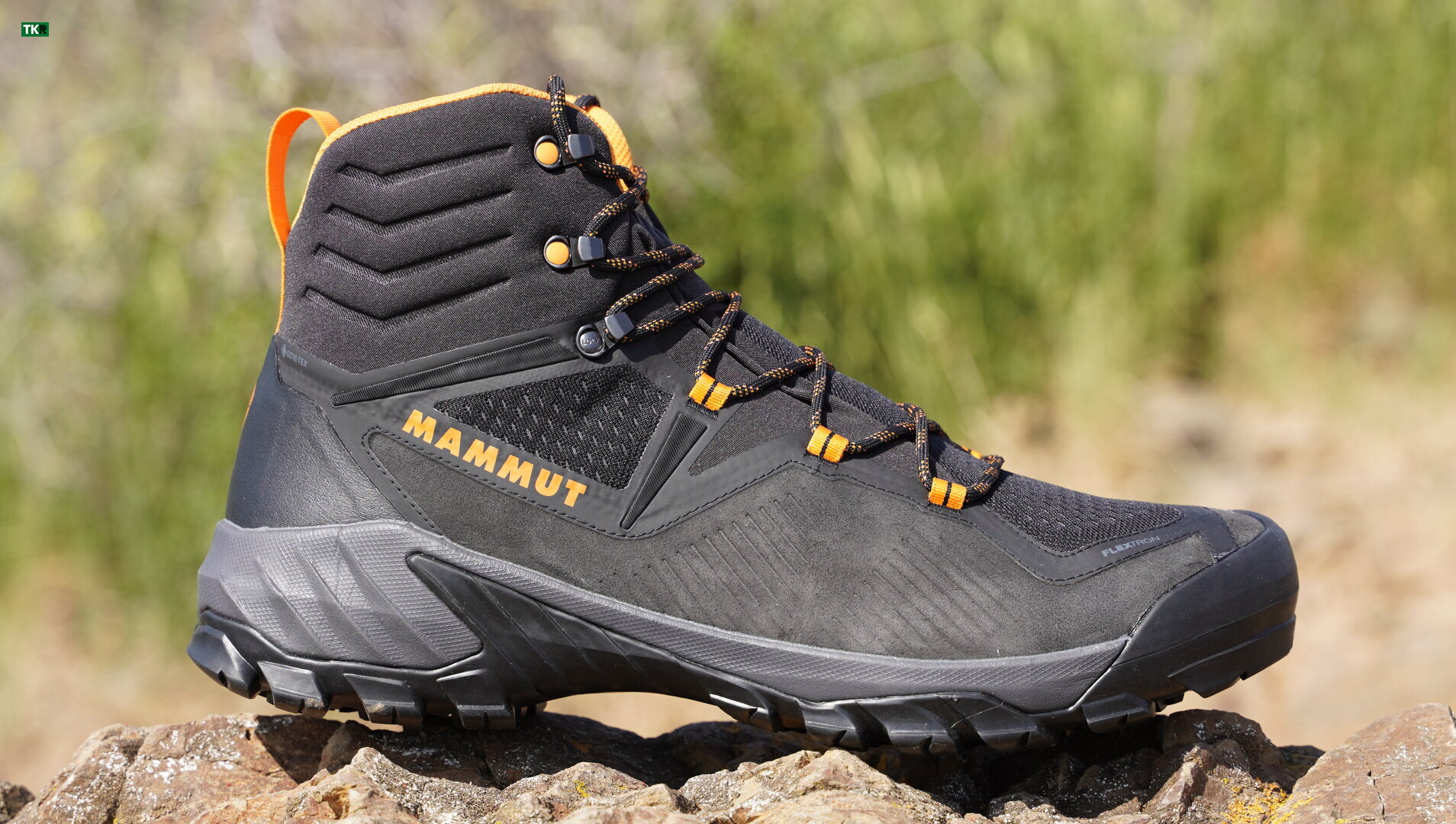 Las Mammut Sapuen High GTX son unas botas de Trekking para todo tipo de  terreno y condiciones con las que tend