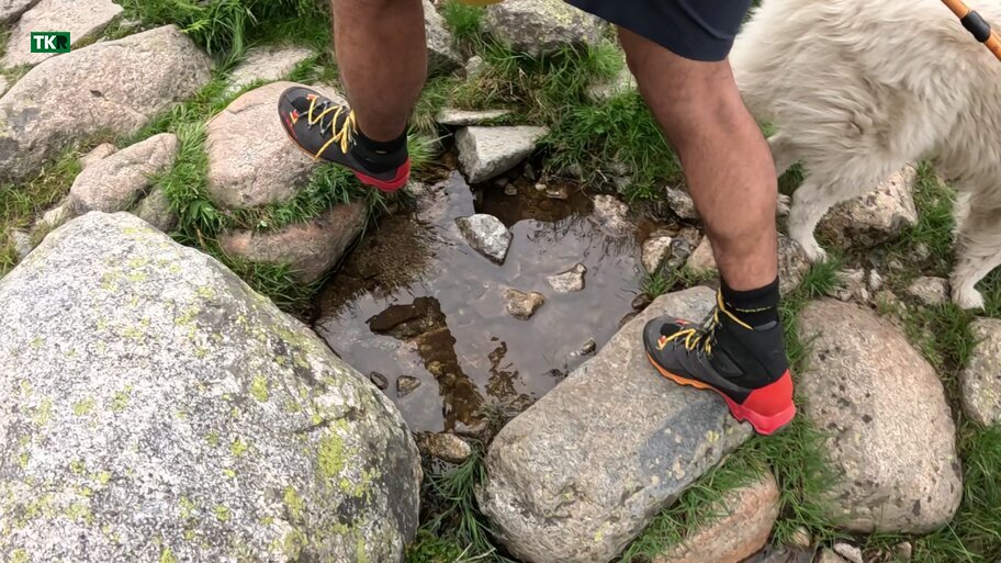 La Sportiva Aequilibrium Trek GTX