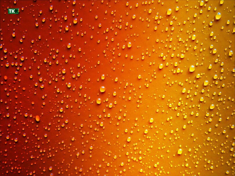 Membrana impermeable con gotas de agua